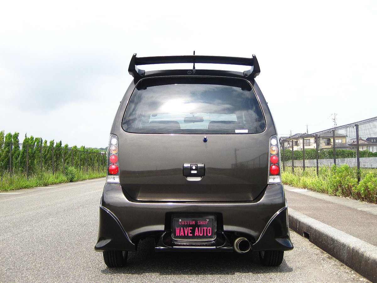 waveauto77's tweet photo. ワゴンＲ GUILTY STYLE（罪な格好）#ワゴンＲ #ギャルソン #ブラックマフィア #フルエアロ #5速ターボ #ワンオフカスタム このワゴンＲは現在店頭販売中です。詳細はGoo-netをご覧ください。
https://t.co/KeKBwzPo3S https://t.co/v9E0BBepER