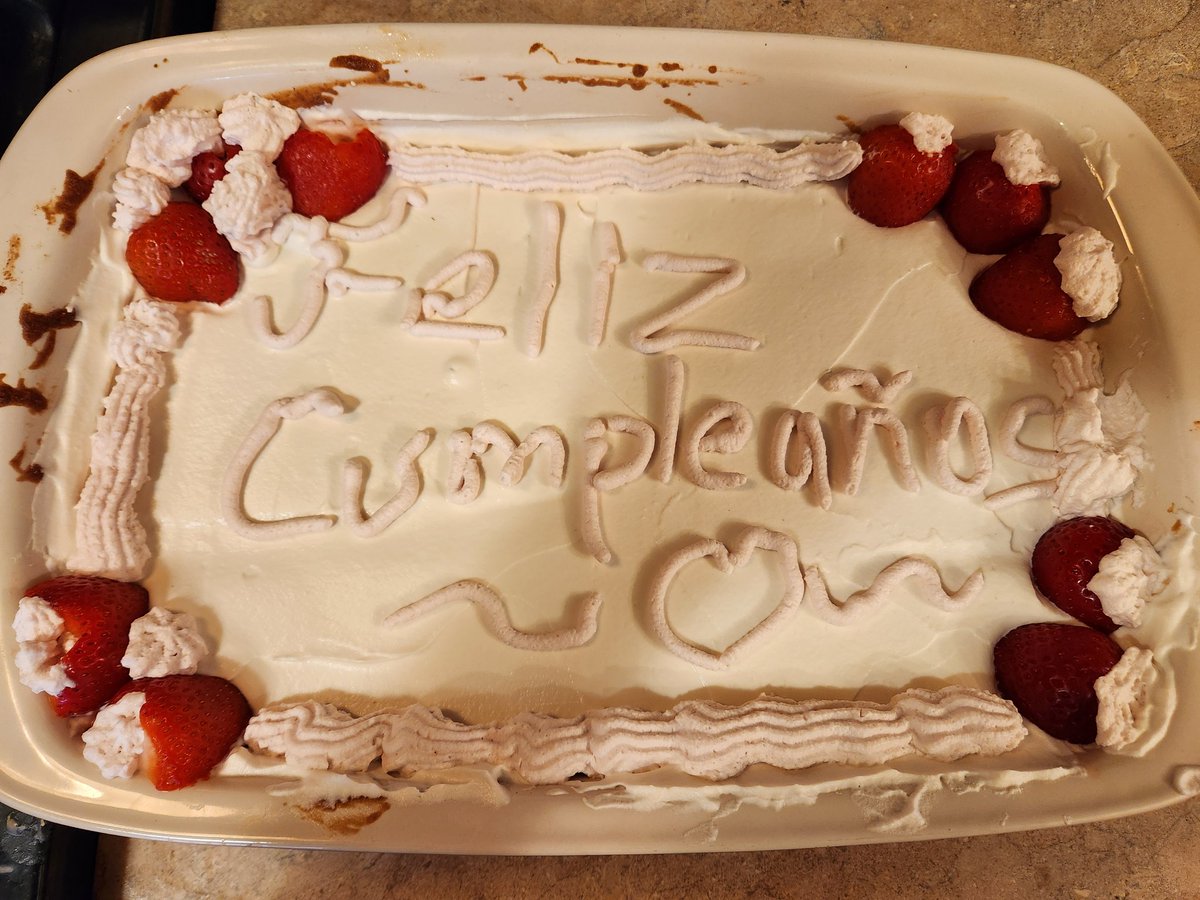 EllyNebbie's tweet photo. Baked a tres leches cake for my mom! 
I wore my suit for her and sang her happy birthday 🎉🐴 https://t.co/F220YrGAUs