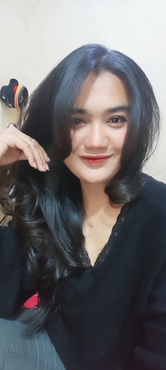 chabianbianca's tweet photo. misi mau lewat 🤭 https://t.co/7BJMDKPBtD