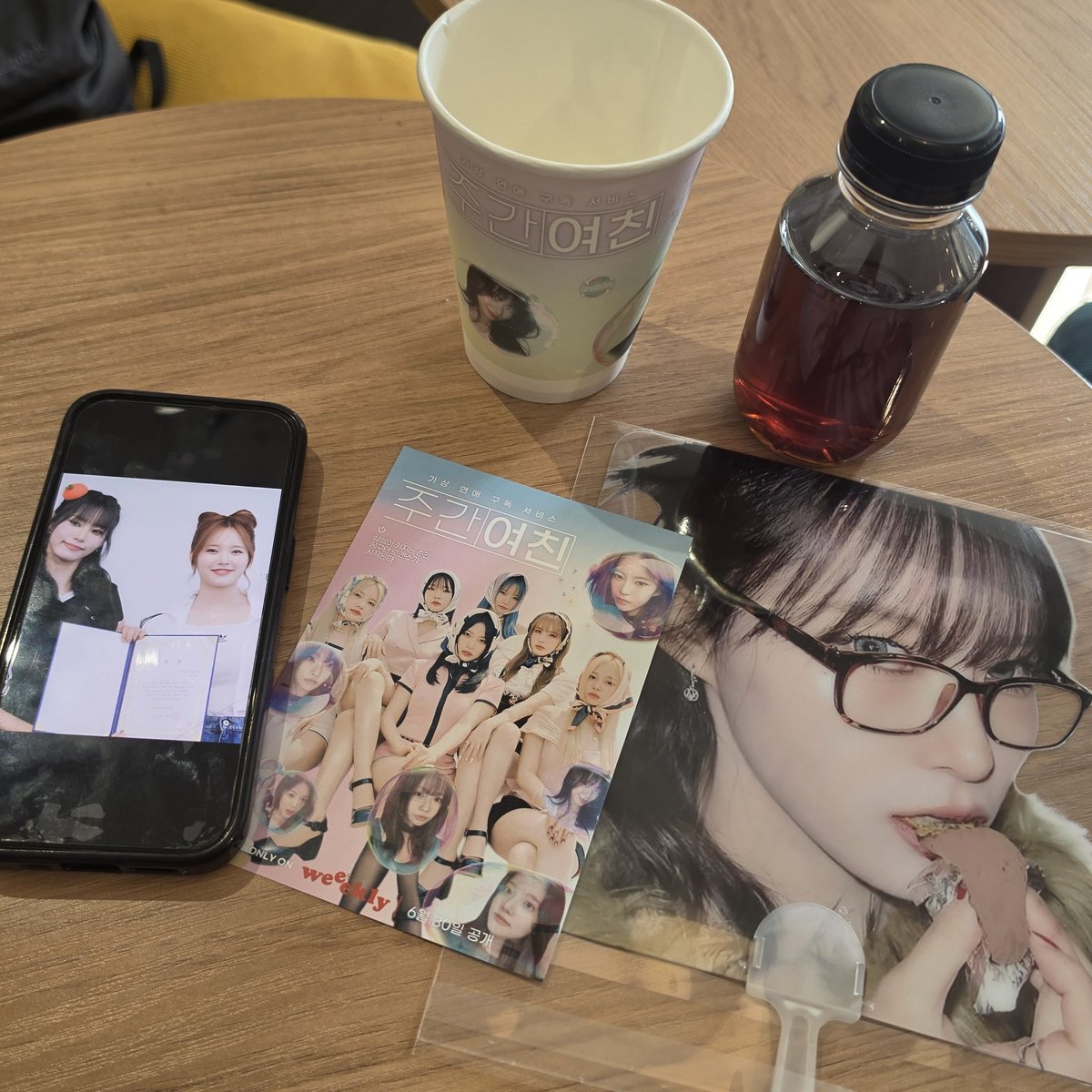 wky_pyon's tweet photo. 추카해😻💞🫶
#Weeekly6thAnniversary 
#버블왔찜 https://t.co/pp6jpLHk9l