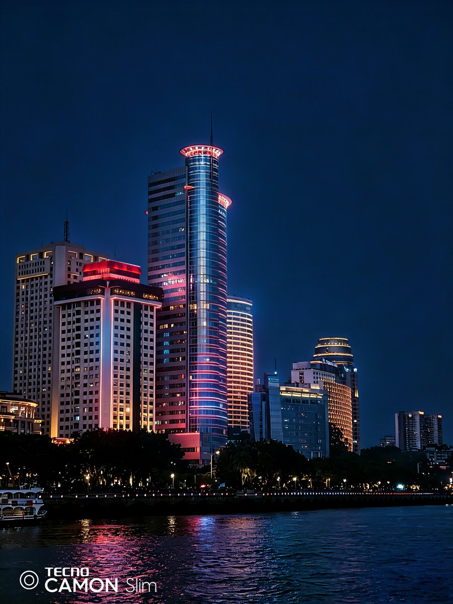 tecnomobile's tweet photo. From crystal-clear natural scenery to vibrant city nights and cinematic night portraits, #CAMONSlim captures every scene in stunning detail with its 50MP Sony's LYTIA 600 Ultra Night Camera. 🌊🌃✨Shot on TECNO CAMON Slim.

#CAMONSlim #HoldThinShineIn #TECNOAI https://t.co/TZbhAK4KRv