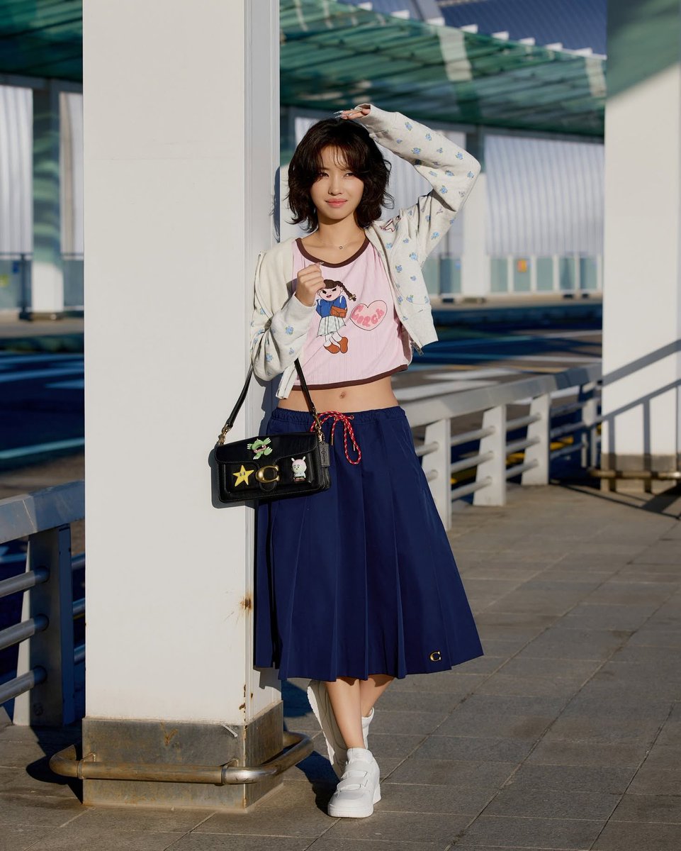 soyeon_th's tweet photo. [IG] 260630 coach.hkmo update 

我們的品牌全球代言人 @/tiny.pretty.j 驚喜演繹 COACH | BRAIN DEAD 聯乘系列。🖤
🔗 https://t.co/ftpeqpkXLO

#SoyeonxCoach @Coach 
#SOYEON #소연 #전소연 
#idle #아이들 https://t.co/8OCNh5fpBL