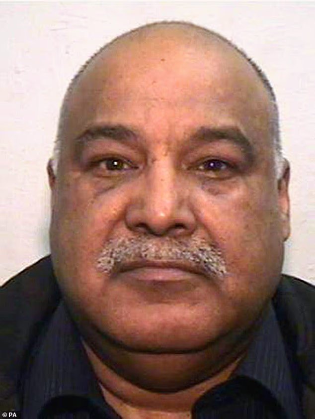 IfindRetards's tweet photo. Rochdale grooming gang ringleader Shabir Ahmed, 73, convicted of 30 child rapes, is set to walk free from prison on July 2. UK can't deport him despite revoked citizenship because he is protected by 1971 Immigration Act.

UK retardation strikes again. https://t.co/IWHkknlm1J