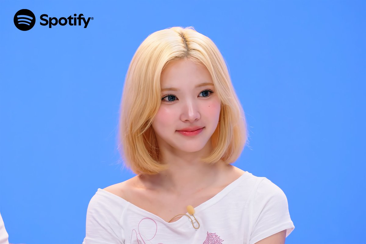 SpotifyKR's tweet photo. 📌Hearts2Hearts with Spotify 몰아보기

💚 Smart Shuffle Show
유튜브 : https://t.co/bvWKHp7tiD 

슾티 (미공개 클립 포함) : https://t.co/9vjm7uDQXY

💚 Shuffle Live
https://t.co/AYlgMks8L7

💚 아이돌잔치
https://t.co/IDxMRH9FHD

@Hearts2Hearts #스포티파이 #Hearts2Hearts #하츠투하츠 #H2H #LemonTang #Hearts2Hearts_LemonTang