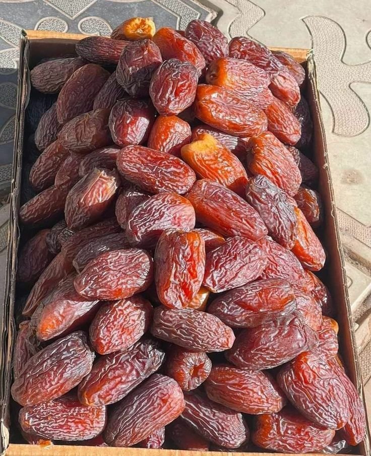 daily_dolce's tweet photo. Dried fruit appreciation post https://t.co/WnZFZ66jAE