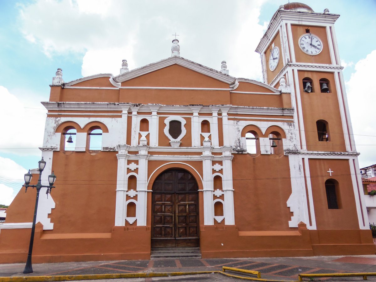 javierleoncio49's tweet photo. El 30 de junio de 1577, hoy hace 449 años, el capitán español Juan Andrés Varela fundó en el virreinato del Perú la ciudad de Barinas (Venezuela), con el nombre de Altamira de Cáceres 
@VenteBarinas,@BarinasenLente,@lanoticiadeba,@EmbaVEespana,@EmbEspVenezuela,#Barinas,#Venezuela https://t.co/82Tr0TzOZj