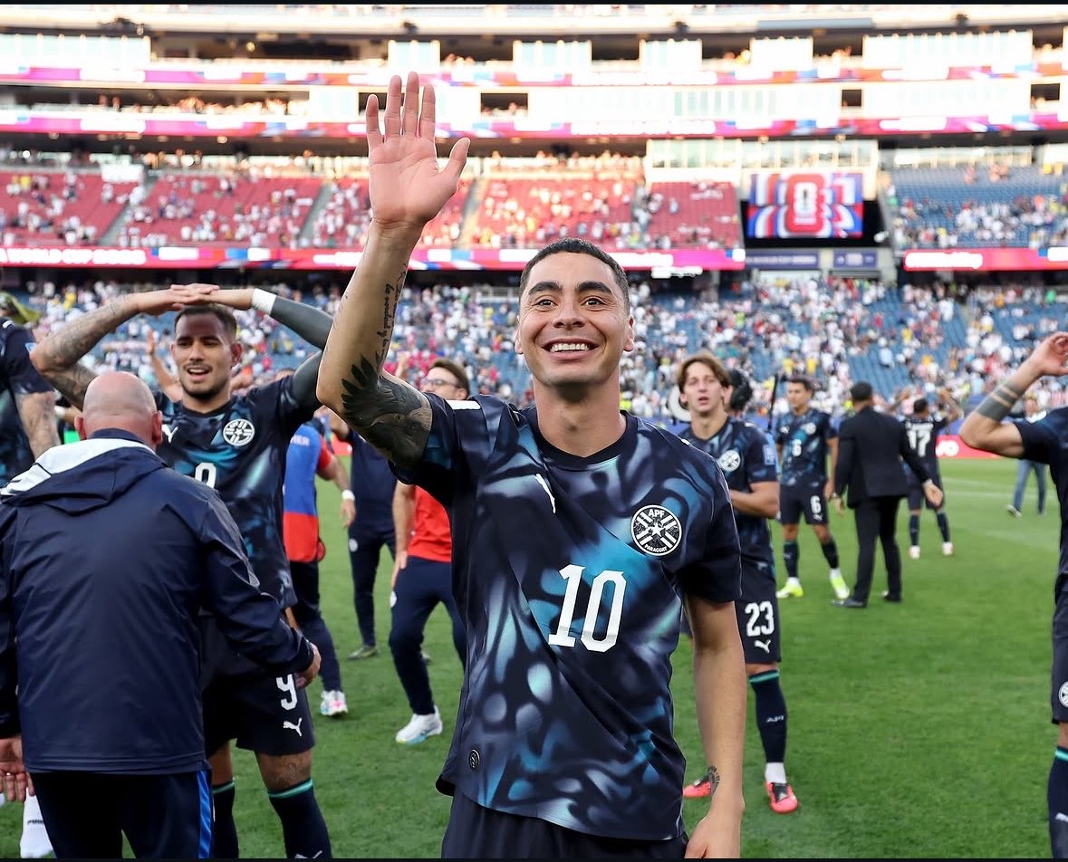 Miguel__Almiron's tweet photo. Gracias Dios🙏!!! Paraguay te amo❤️ https://t.co/IMxJfihAdA