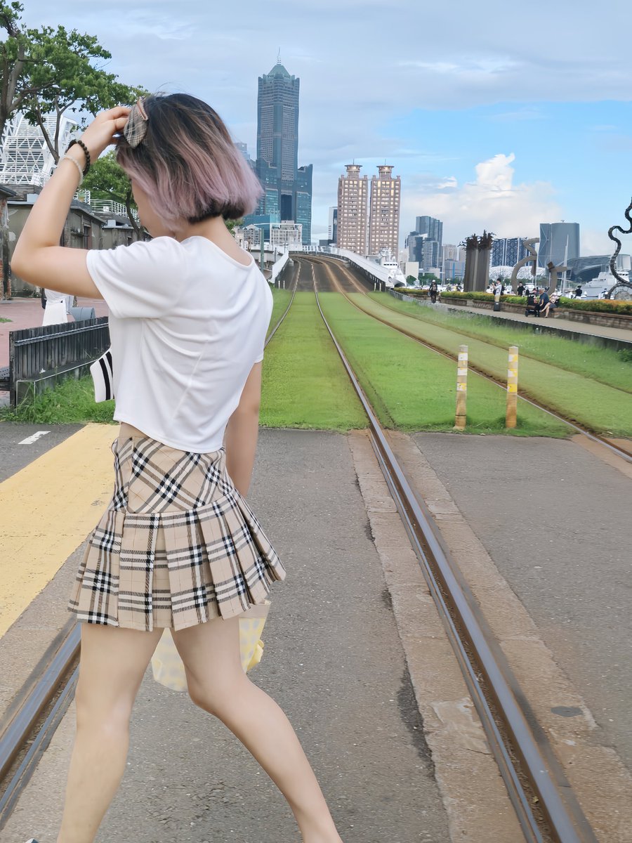 YiZxiaoHua's tweet photo. 換了個髮型、順便換個心情

好看嗎？
留言🤎 https://t.co/RCo8JbCTnx