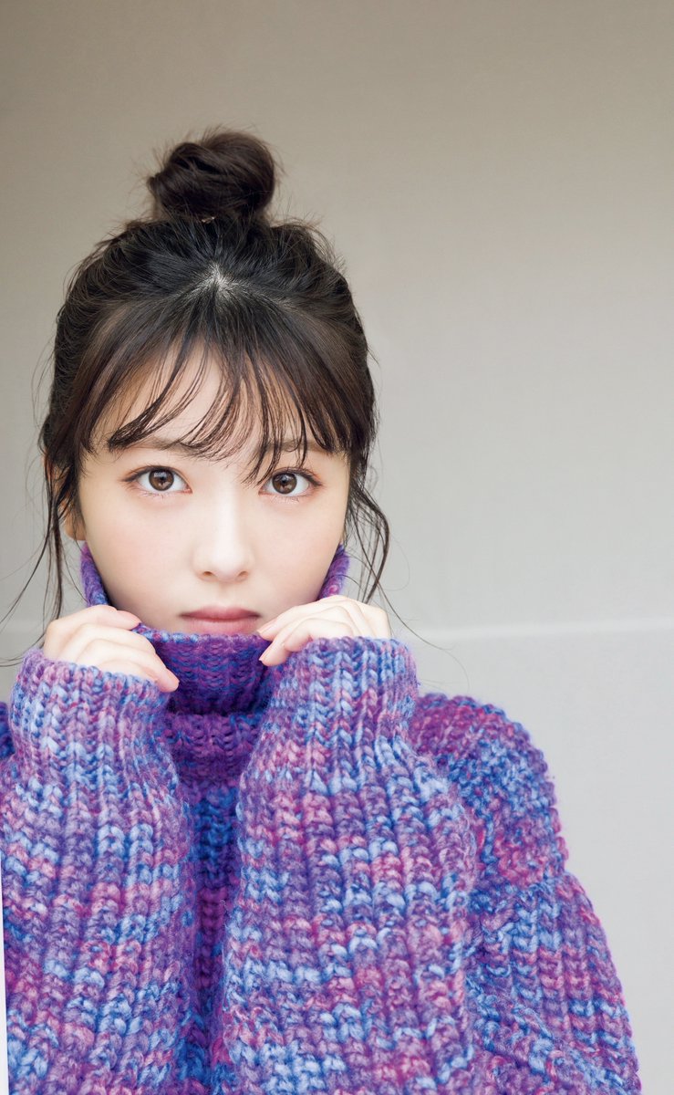 HappySakeLife2's tweet photo. 📸とりあえず、引き続き新旧様々な #浜辺美波 の写真をポスト《その61》
https://t.co/YinIrKHXA7
https://t.co/O9ddtHSzWH
https://t.co/y0xtXFGs1Y
https://t.co/RlKVO1hQTh

左は『週刊少年サンデー』表紙の素材写真。右上はトリミングしてます。右下は記事の写真クリックでフルサイズ表示。 https://t.co/JEy2kAcLCy