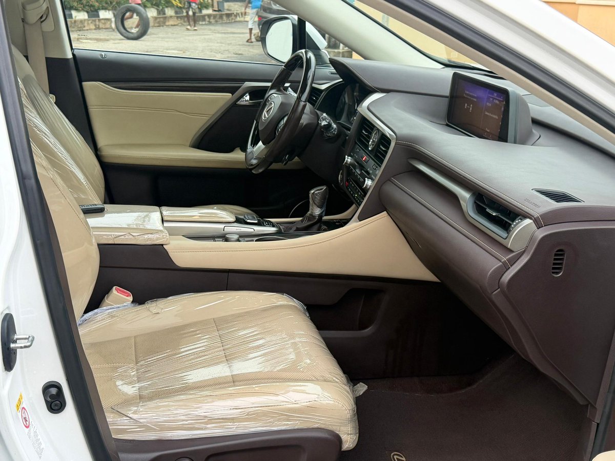malay_wheels's tweet photo. Lexus RX350 2018|| 🇧🇪|| Panoramic roof with 360 and HUD || N47M💰 https://t.co/rgeUTxUQLJ