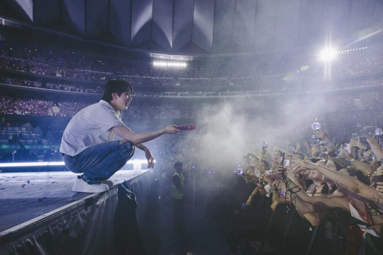 Narniacloud's tweet photo. "An idol who honors their fans crowns their own glory"

You deserve a journey filled with love and support. 

Thank you Jin
WE LOVE YOU JIN
NO JIN NO LOVE https://t.co/S4p1LW4RvK
