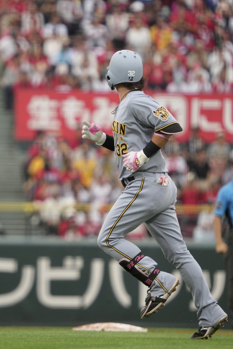 htht_ysya's tweet photo. 1打席見��て嬉しかった🍁
#濱田太貴 選手 https://t.co/VqX9p9HpK4