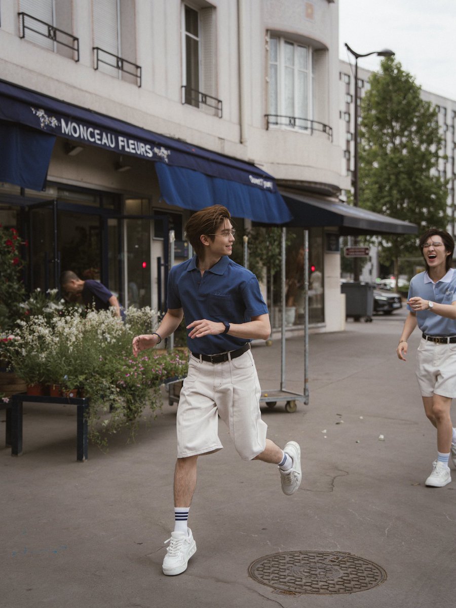 littleb3rries_'s tweet photo. เชื่อเถอะว่าทมกทำไรด้วยกันแบบนี้ปกติจริง เพียงแต่มีคนไปด้วยเฉยๆเลยแอบถ่ายมาลงเท่าที่จะลงได้ ถ้าพวกฮีไปกัน 2 คนก็ทำแบบนี้ อาจจะหวานกว่านี้ด้วยซ้ำ และใช่ เขาไม่ลงให้เราดูเนาะ

#thomaskong #โทมัสก้อง https://t.co/tdfz5vwCsp