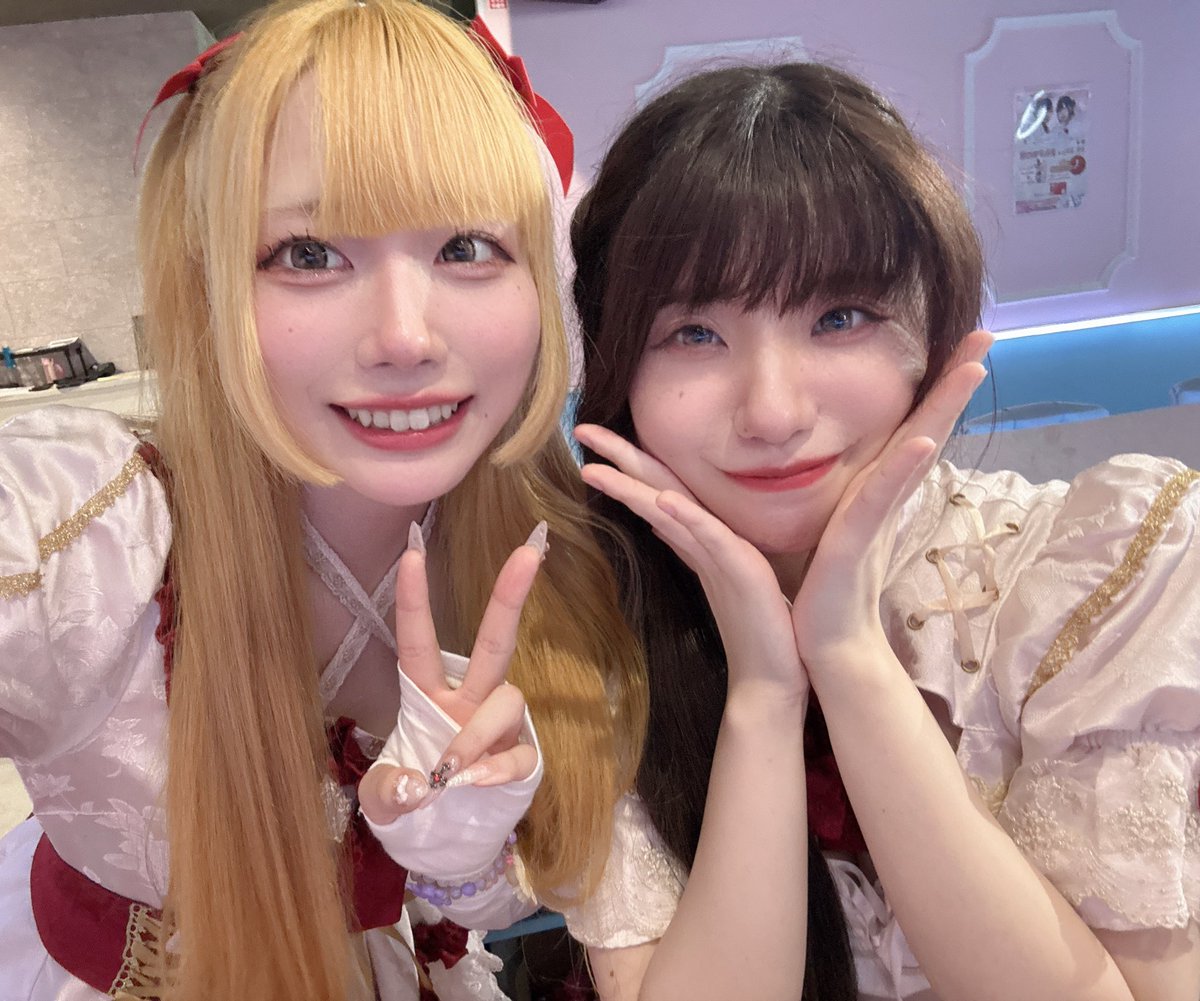 kimikite_tima's tweet photo. ⬅️2025/6/30

➡️2026/6/30

ちょうど一年前にもなちゃんに髪の毛お揃いにしてもらってうれしかったんだ🥲🌟
今日の今日までずっと大好きだしこれからもね💭
これからも一番のファンだしお友達だし同期だよ🥹 https://t.co/hin705TVr1