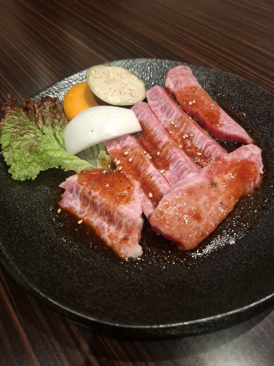 NipporiK's tweet photo. お昼まで🧄大蒜臭がする気がした😆

👩出勤予定👩
３０日(火)オト・リコ・レイちゃん
１日(水)アヤ・ナオ・ノア・リコちゃん
２日(木)リコ・ノア・レイちゃん
#日暮里
#スナック貴族
#アルバイト募集中👩 https://t.co/F42hqlfeoO