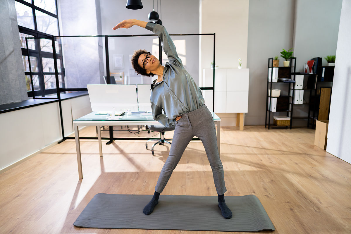 Cl_Cleytonn's tweet photo. Small step, big win for health! Try 10 mins of stretching daily—eases stiffness, boosts energy, no fancy gear needed. https://t.co/p8k9qp1tME