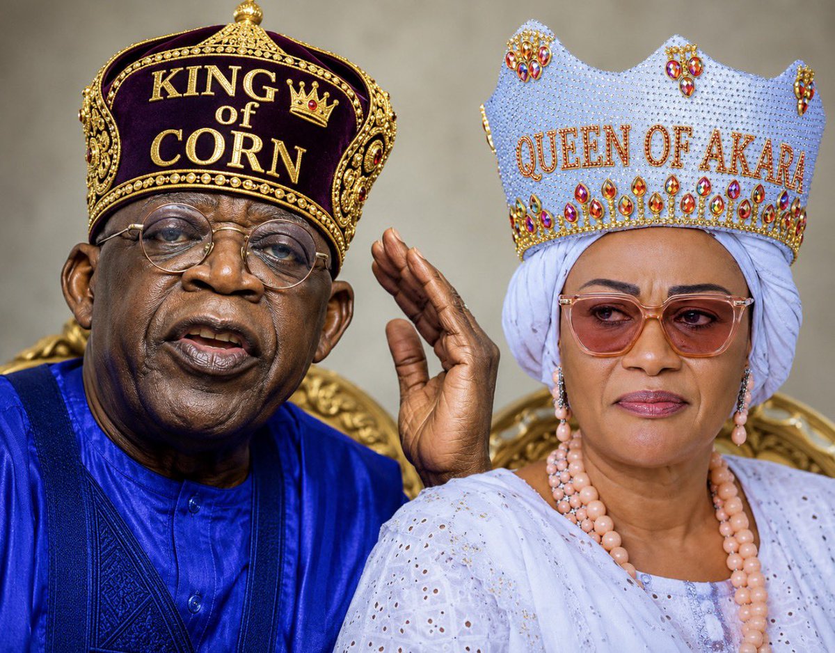 talk2chris1's tweet photo. @dammiedammie35 The king and queen is seeing all your critics. Keep it up 🧐🧐😳🤣🤣 https://t.co/dCAWZ4dv3P