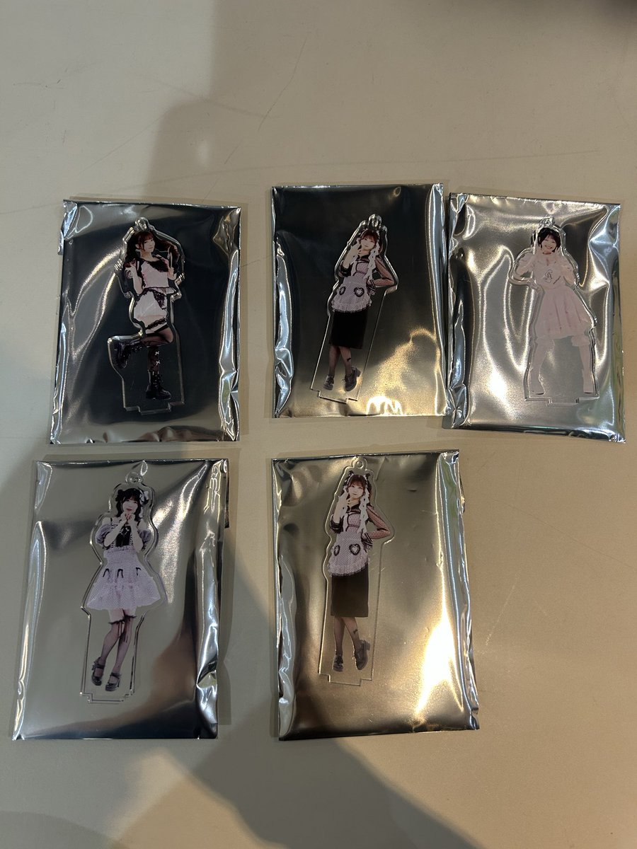 simotebami4's tweet photo. iCON DOLL LOUNGE 2026 
アクスタ

譲

阿部かれん×2
中本こまり
小野寺梓
澪川舞香

求
定価（1500円）

お譲り先探してます。現地手渡し希望です。
ご希望の方いらっしゃいましたらお気軽にお声がけください。

#ふぁほみー
#ふぉぼみー譲 https://t.co/XyhZF9Cove