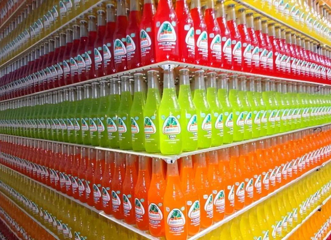 secrixq's tweet photo. Stocked up on iced coffee, grab-and-go snacks and sunblock for the weekend rush!  Stop by your neighborhood convenience store for all your quick picks today! https://t.co/iV0OM9YhH5