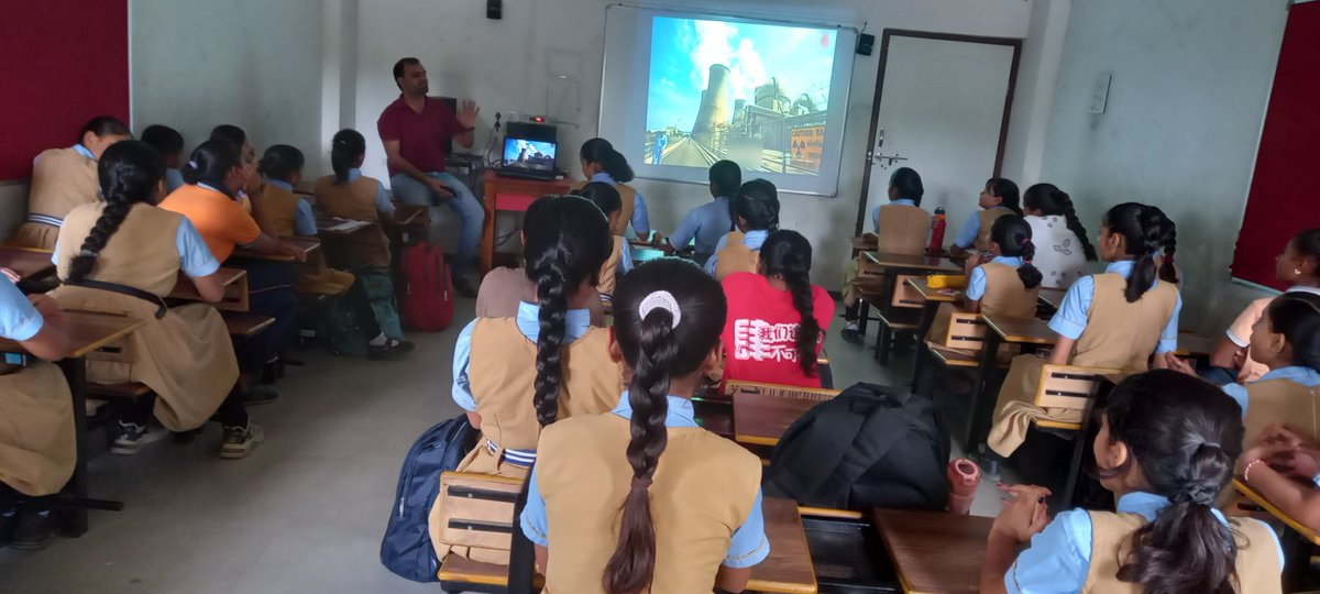 iplabjnd's tweet photo. Today, I visited an ATL Lab, where #students were #learning about the #importance of AI, electrical wiring, and emerging #technologies. The students actively asked #curious questions, showing their #enthusiasm and #eagerness to #learn.
@InfoGujcost https://t.co/4Sn7hhr6Dv