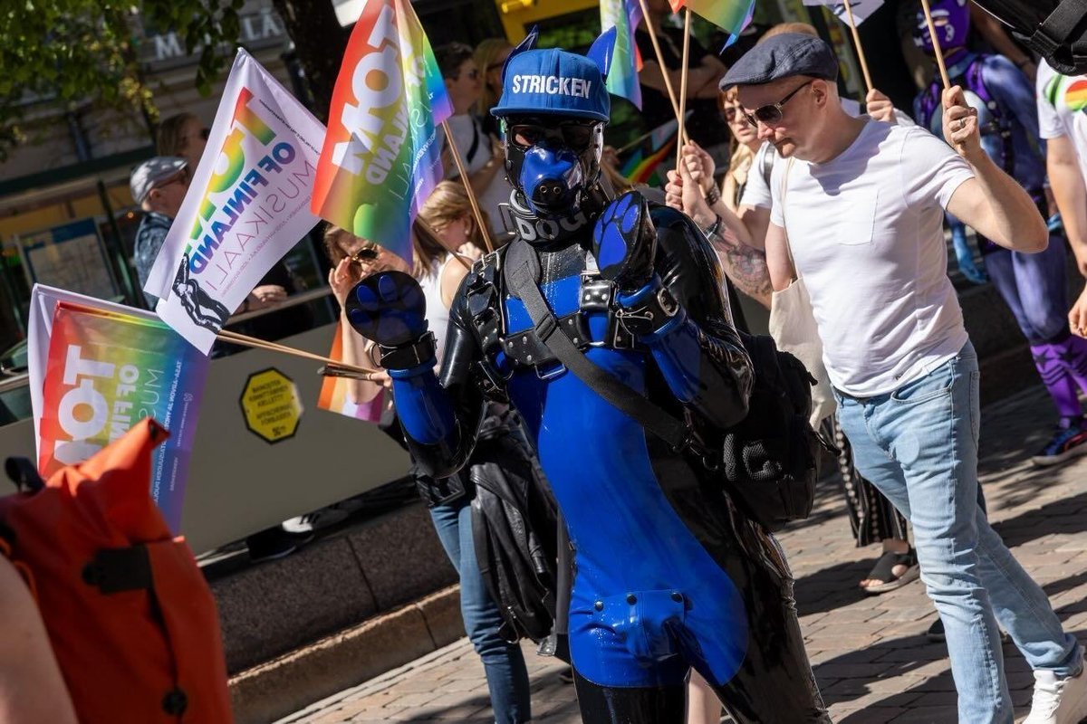 DogStricken's tweet photo. Had the most incredible long weekend in Finland with @trikoot . We did so much in a short time including Helsinki Pride. Also met @TheAploun which was amazing and did some crazy shit!

My body is broken this morning but time to go back to work. https://t.co/narNsykErI