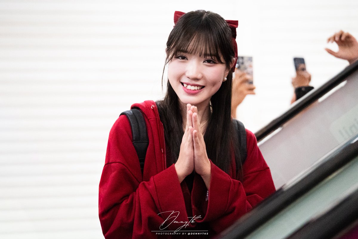 Dennytks's tweet photo. Terima kasih ya buat kenangan di Surabaya nya @Gracie_JKT48 

280626 || MnG Theater sementara Surabaya 

#Dennytk #DtkShoot #Dmoment https://t.co/rXBBmac2qK