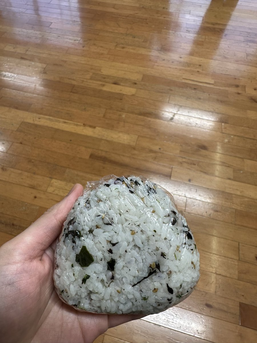 ibuki_ida's tweet photo. #魚雷モグラ26 あと38日

フライヤーが手元に届いた
素敵なデザイン
方々へお渡しに参ります

外出時は常にフライヤー持って行くので
街中で伊田を発見する特殊能力がある方
声かけていただければお渡しします

予約も間もなく

 #いだメシ
若菜とひじき
やっぱり少しずつ🍙大きくなっているような https://t.co/Gb0kZRsXgo