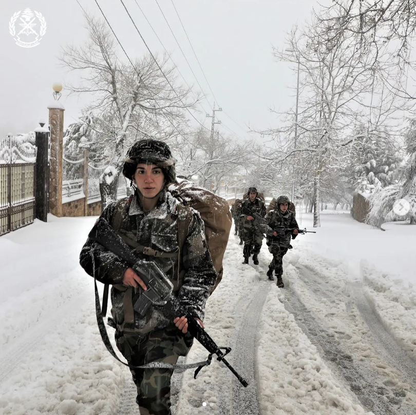 UNSCOL's tweet photo. #Women are carving a space in #Lebanon’s #military &amp; security forces. By proving their competence &amp; breaking stereotypes, women across 🇱🇧’s security sector are, in their own ways, working towards 🇱🇧’s stability &amp; evolution.

🔗https://t.co/R4gir1RG5A

@LebISF @LebarmyOfficial https://t.co/U2U7oRLISu