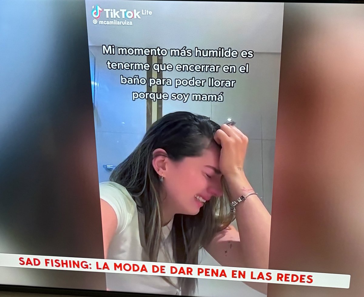 neescuu's tweet photo. adara? https://t.co/XJbODBSKbE