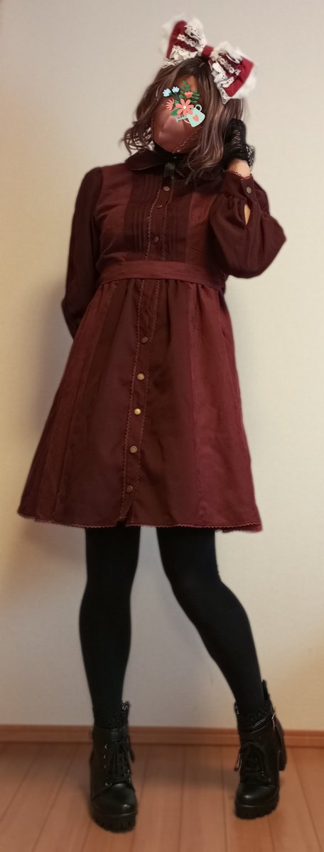 usakana_josou's tweet photo. 私の性格的なものもあるのですが、過去に何度もお伝えしているとおりコミュ障です🌟
お話するにしても基本的に敬語ばかりになってしまいます🌻
距離をとりたいというわけではなく、あまりフランクな会話のやり方がわからないのです🐣

そういったことができる方が本当にすごいと思っています✨✨ https://t.co/MkuiRkAqr9