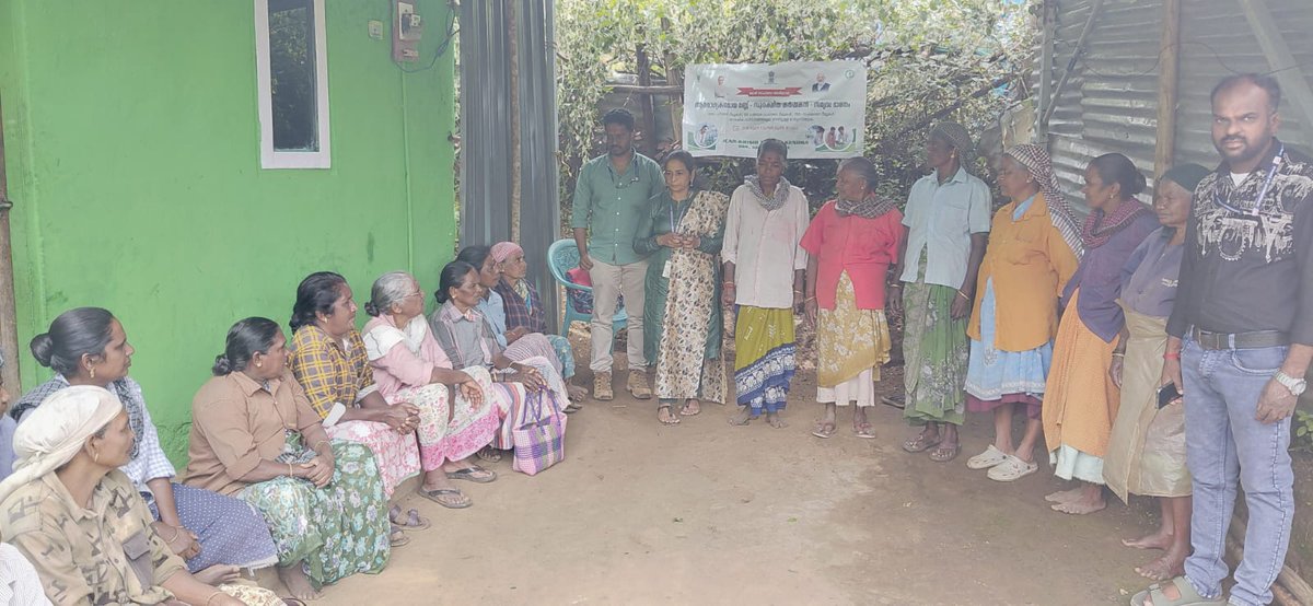 IcarBss's tweet photo. ICAR–KVK, Idukki conducted the Khet Bachao Abhiyan awareness campaign in Arakkulam and Kannan Devan Hills Villages by Ms Manju Jincy Varghese, SMS Soil Science and Ms. Ashiba A, SMS Agronomy.  #KhetBachaoAbhiyan #ICAR #BalancedFertiliserUse #संतुलितउर्वरकउपयोग #खेत_बचाओ_अभियान https://t.co/r8feTfFzvy
