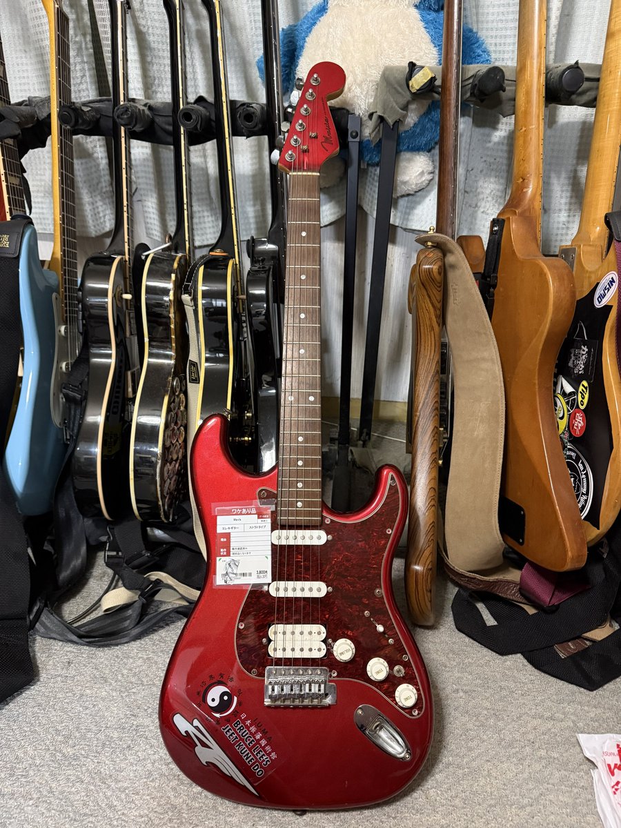 My New Gear… Mavis Stratocaster type mod Candy Apple Red ジャンク