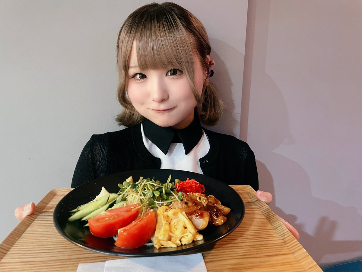 今日から冷やし中華が販売開始です🍉 平日もあるよん◎ 美味しかったぁ