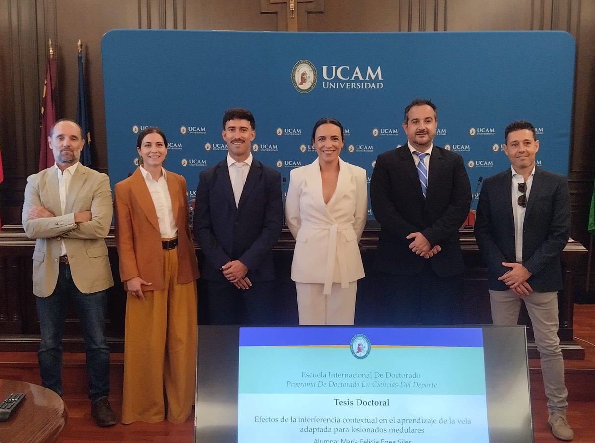 UCAM_Investiga's tweet photo. ⛵️ Felicidades a la nueva doctora María Felicia Egea Siles por su tesis doctoral, centrada en los efectos de la interferencia contextual en el aprendizaje de la vela adaptada para personas con lesión medular. Su investigación contribuye al avance del conocimiento en el ámbito del deporte adaptado y abre nuevas perspectivas para mejorar los procesos de aprendizaje y práctica deportiva.
