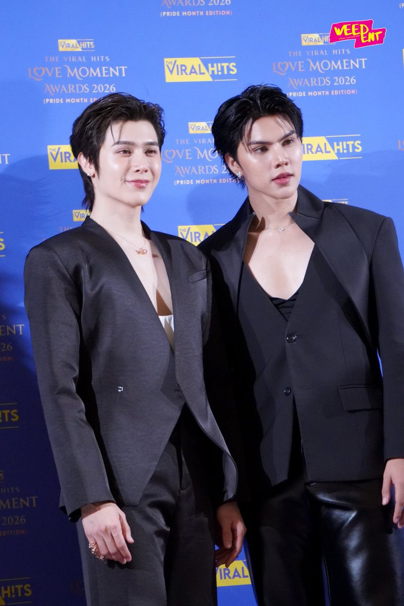 WEED_ENT's tweet photo. "  ฟอร์ด - พีท " ร่วมเดิน purple carpet ในงาน " The Viral Hits Love Moment Awards 2026 "✨

FORTPEAT X VIRALHITS
#LoveMomentAwards2026xMeMindY 
#FortFTS #Peatwasu 
#TheViralHitsLoveMomentAwards2026 https://t.co/2VC8bXDv2R