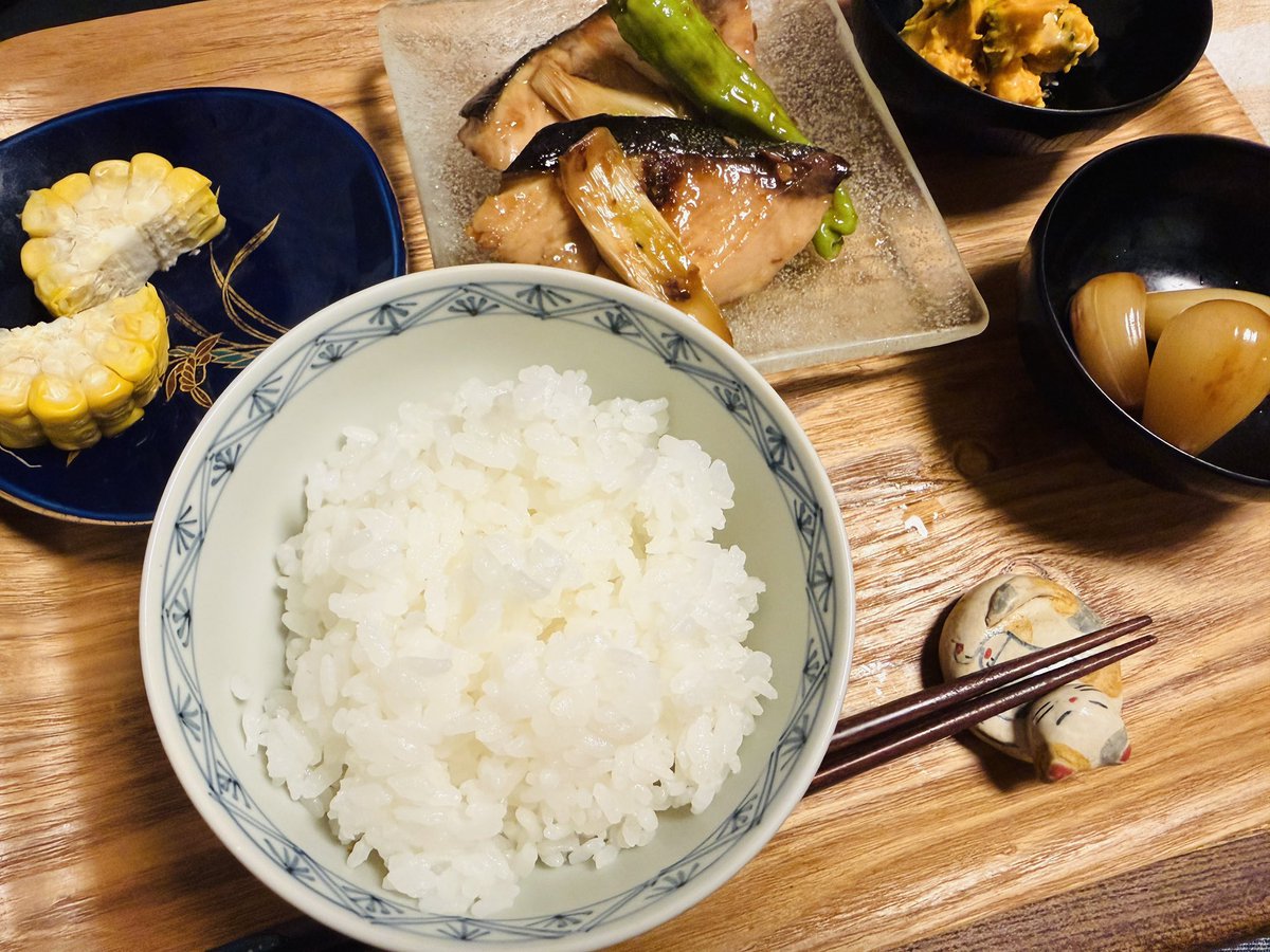 _amatsuki_'s tweet photo. 誕生日なので実家に帰って両親とゆっくり過ごしました🎉
ルアと遊んで母月の手料理食べたよ

今日も元気に生きていてよかった
みんなのおかげで今年も世界一幸せな1日なりました https://t.co/352gC3LM3r