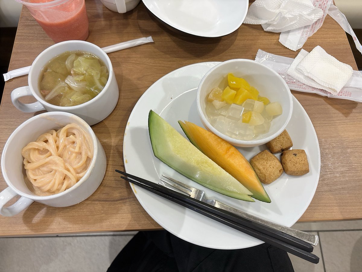 oruka_mothi's tweet photo. 対ありでした！！！
お腹いっぱい！ https://t.co/hebGWpibbP