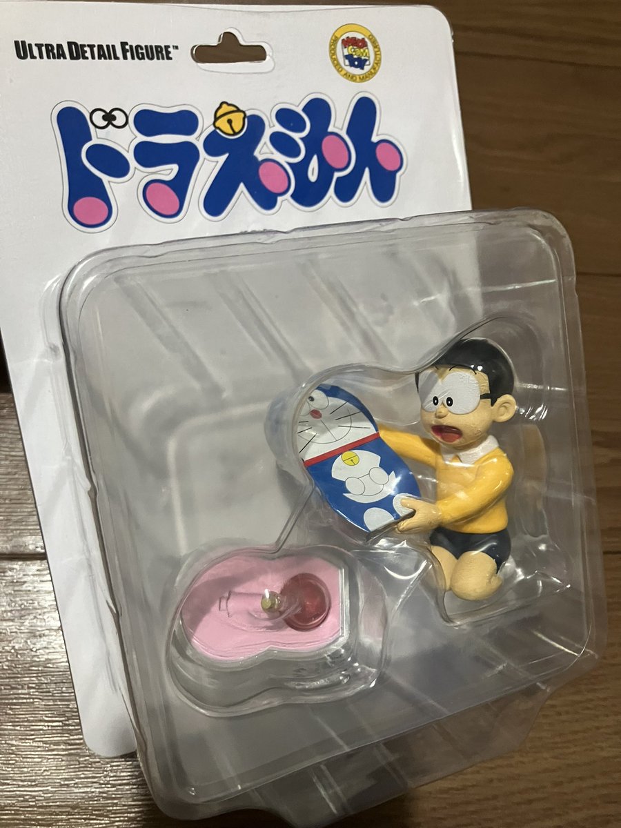 MEDICOM TOY TOKYOでドラえもんフィギュア2点とE.T.フィギュア購入。