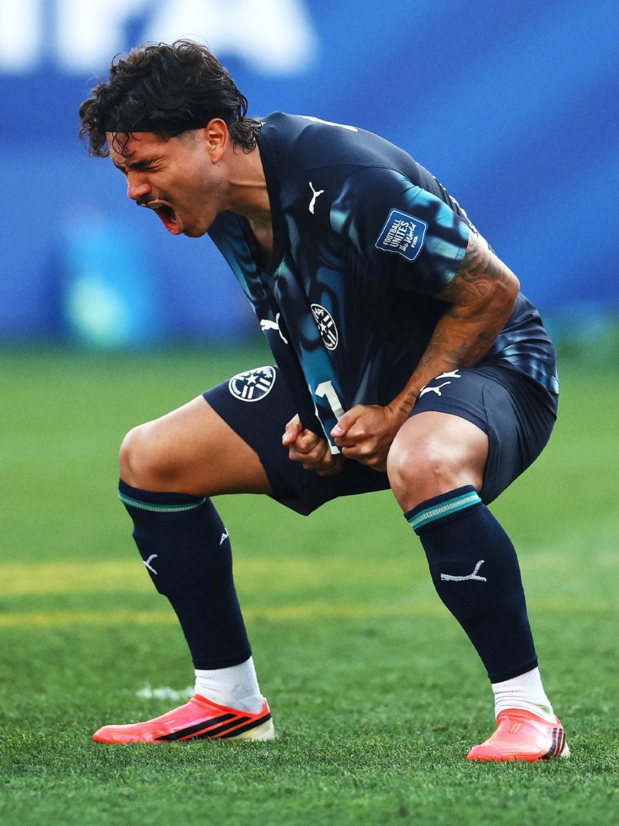 Palmeiras's tweet photo. Bom dia só pra quem se classificou para as oitavas de final da Copa do Mundo! 🇵🇾💚 https://t.co/mY5QYR1CLl