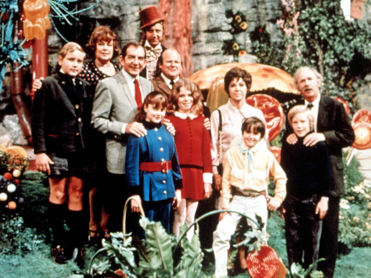 Fandango's tweet photo. On this day 55 years ago, audiences entered a world of pure imagination when #WillyWonkaAndTheChocolateFactory made its debut on the big screen 🍫 Give the film a rewatch here:
https://t.co/QhcjcNYKvZ https://t.co/hDS7Gv5kgV