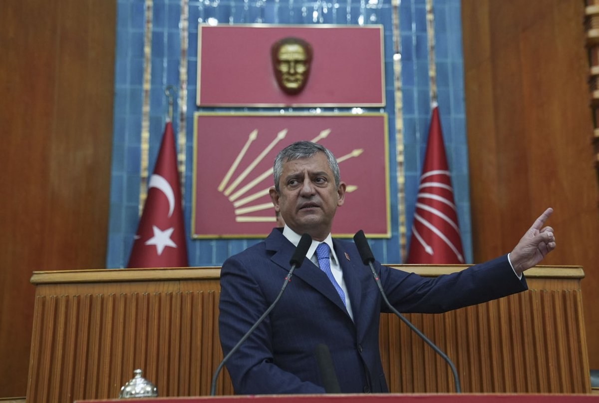Özgür Özel'den AK Parti ve Erdoğan'a Sert Eleştiri: CHP'yi Bölme Hesabı Tutmadı