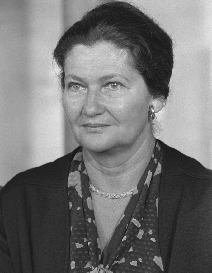 AuschwitzMuseum's tweet photo. 30 June 2017  | French Jewish Auschwitz Survivor Simone Veil passed away. 

She was born in 1927. She was deported to #Auschwitz from Drancy in April 1944. Later, she was transferred to Bergen-Belsen, where she was liberated.

After the war, she became a lawyer & politician and the first female President of the European Parliament. 

Read more about Simone Veil: 
https://t.co/ZByglpGJkd