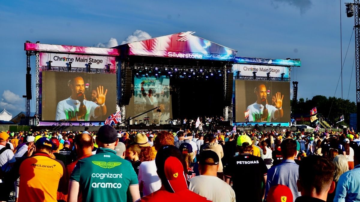 GPDestinations's tweet photo. There are three stages of entertainment at Silverstone. Main acts perform on the Main Stage, tribute acts and DJs can be found at the Made at Vale stage, while appearances from F1 insiders take place on the Drivers Inn stage. Here are all the acts performing at the 2026 #BritishGP, along with their on-stage times:

Thursday, July 2
17:30-18:00: F1 Tracks Discovery Artist (Main Stage)
19:30-20:15: Anne-Marie (Main Stage)
21:00-22:30: David Guetta (Main Stage)

Friday, July 3
13:30-14:00: The Army Engagement Ensemble (Made at Vale)
17:30-18:00: F1 Tracks Discovery Artist (Main Stage)
17:30-18:30: Pat Sharp (Made at Vale)
19:25-20:15: Alex James Britpop Classical (Main Stage)
20:00-21:00: The Electric 80s (Made at Vale)
21:15-22:30: Richard Ashcroft (Main Stage)

Saturday, July 4
17:15-18:35: Twisted Time Machine - F1 Through the Decades (Made at Vale)
17:30-18:00: F1 Tracks Discovery Artist (Main Stage)
19:00-20:00: Silent Disco (Made at Vale)
19:20-20:05: Jazzy (Main Stage)
21:00-22:30: Chase and Status (Main Stage)

Sunday, July 5
10:30-11:15: Harry Styles Gospel Choir (Made at Vale)
12:20-13:00: Beatles Dub Club (Made at Vale)
13:45-14:15: DJ Set (Made at Vale)
17:15-17:45: F1 Tracks Discovery Artist (Main Stage)
17:30-18:30: Coldplace (Made at Vale)
19:45-20:30: Vikkstar DJ Set (Main Stage)
21:00-22:00: James Arthur (Main Stage)

More details 👇 
https://t.co/v0N2jIHzJy #F1