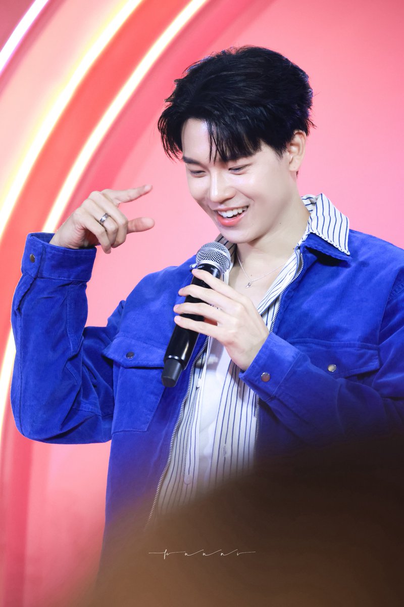 yyyyinft's tweet photo. 𝟮𝟲𝟬𝟲𝟯𝟬

💙💙💙

#OralBxYin 
TOPS TH x OralB x YINANAN
#yinyin_anw @yinyin_anw https://t.co/2HLkP9qto1