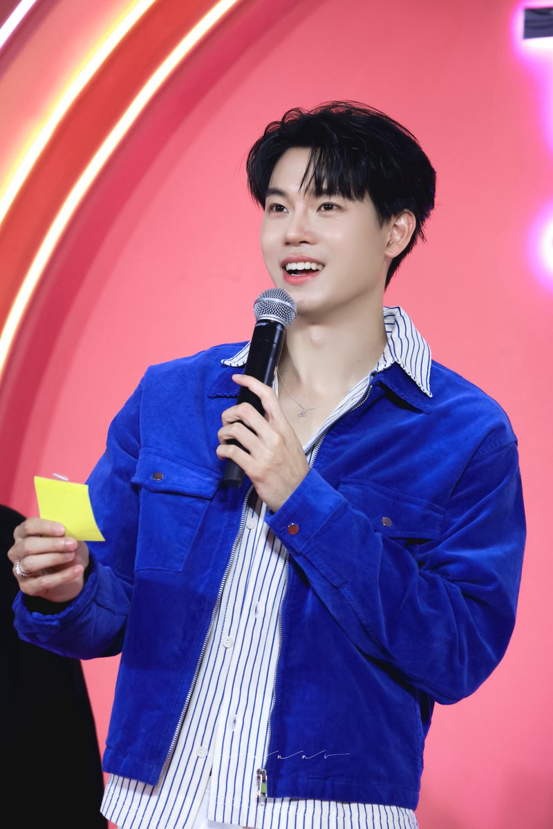 yyyyinft's tweet photo. 𝟮𝟲𝟬𝟲𝟯𝟬

💙💙💙

#OralBxYin 
TOPS TH x OralB x YINANAN
#yinyin_anw @yinyin_anw https://t.co/2HLkP9qto1