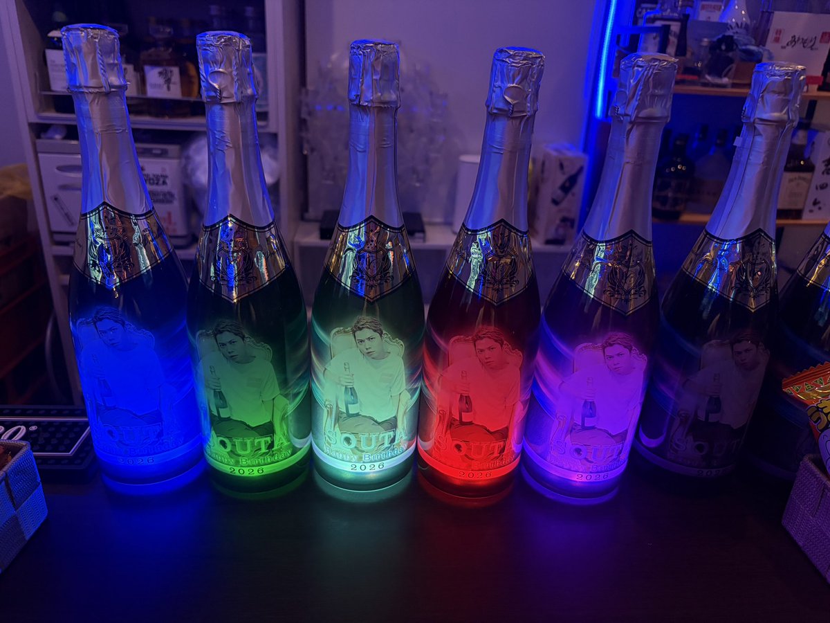 BEAMBARNAKANO's tweet photo. 中野のガチ湊オリシャン届いた。笑 https://t.co/6nnfHbCXu0