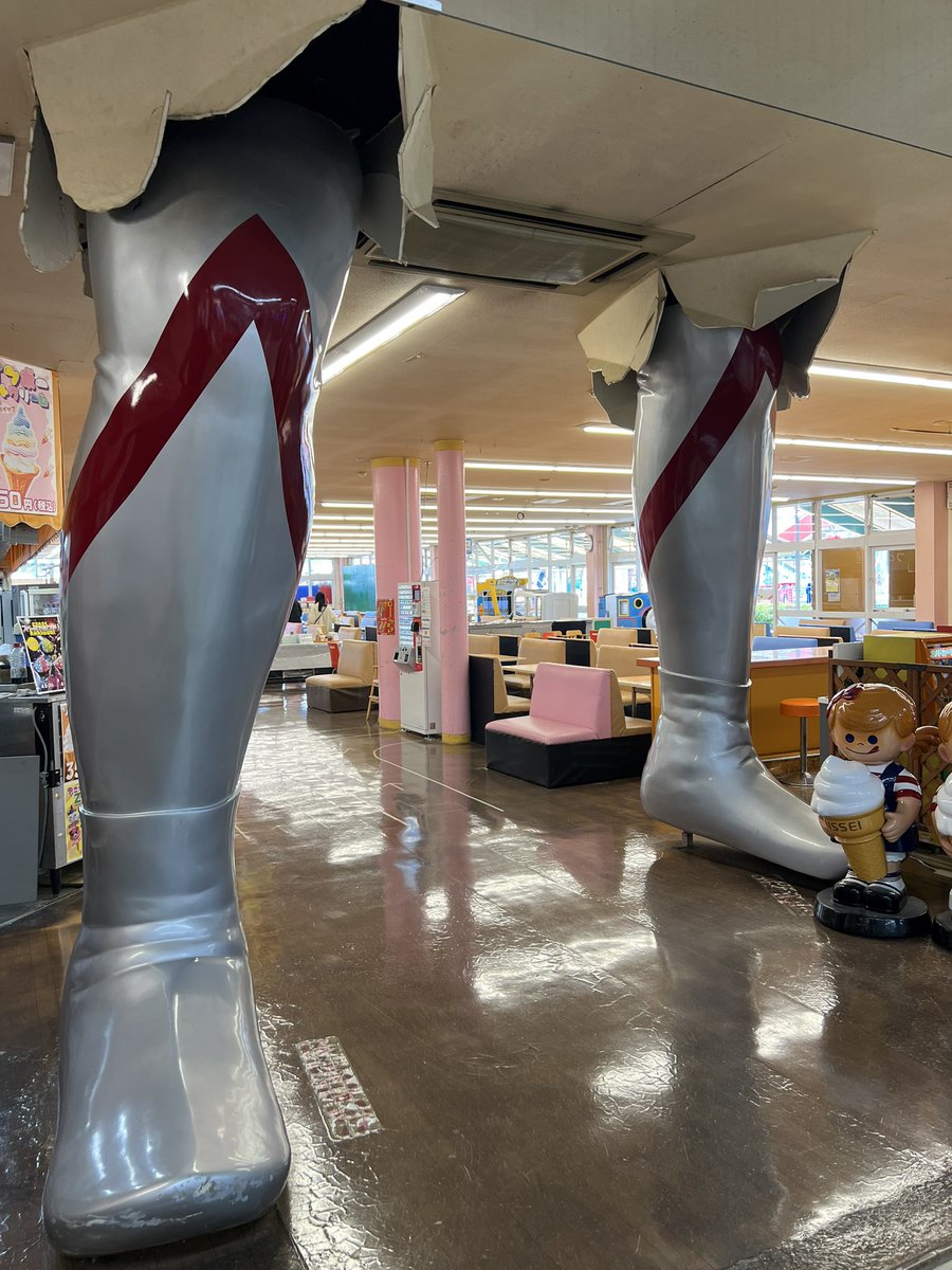 kaguramai429's tweet photo. ウルトラマンスタジアムとしても有名な遊園地さんです
館内の展示にわくわくしつつ、スタッフ様もお客様も親切で楽しい思い出沢山いただきました✨
支援いたしました！少しでもご恩返しできたらいいなぁ☺️

そしてハンドメイド界隈にも繋がれ！ウルトラ支援の輪🙌

#手取フィッシュランド
#ウルスタ https://t.co/yhaqFNtHrV