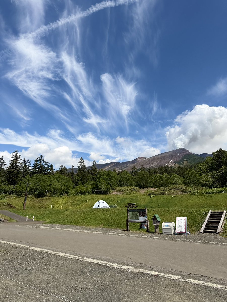 wanwanwan2022's tweet photo. 今の時期の北海道も最高だねぇ♨️ https://t.co/rrCtmPNuky
