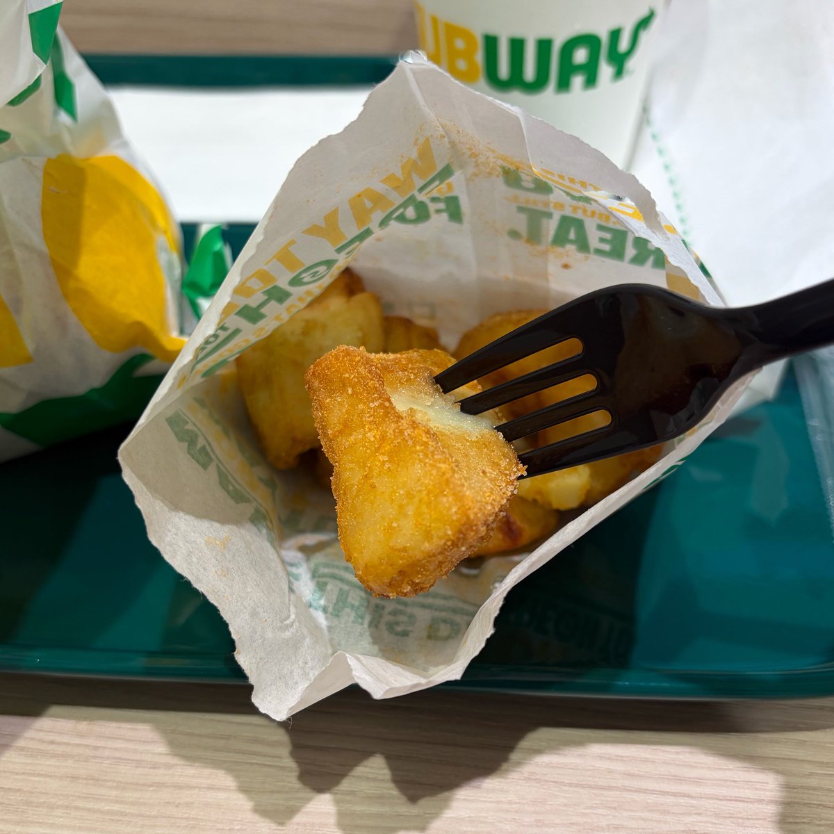 happiness__617's tweet photo. サブウェイのポテトってなんでこんな美味いん？ってくらい美味い 。 https://t.co/Mc3d6IqmMa