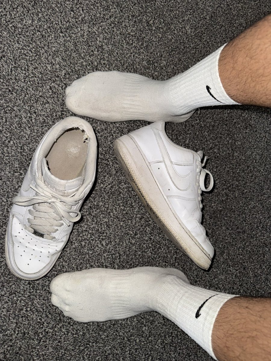 Alex_Londonboyy's tweet photo. #feetfetısh #feetworshi̇p #feetfetısh https://t.co/qWSNgiOctJ